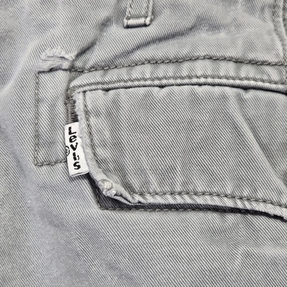 Levi Strauss & Co Mens Chino Pants Gray Straight Leg 36x30‎ Casual CW-3613